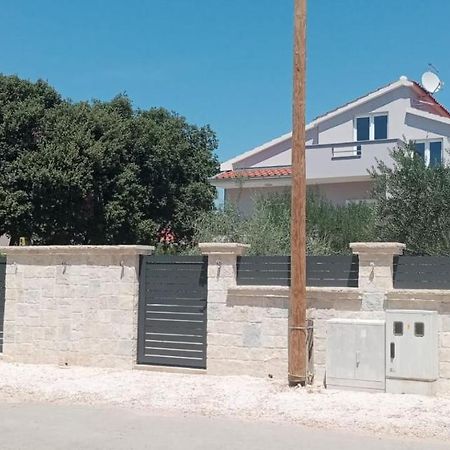 M&L Holliday Home Biograd Na Moru Extérieur photo