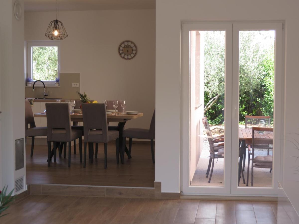 M&L Holliday Home Biograd Na Moru Extérieur photo