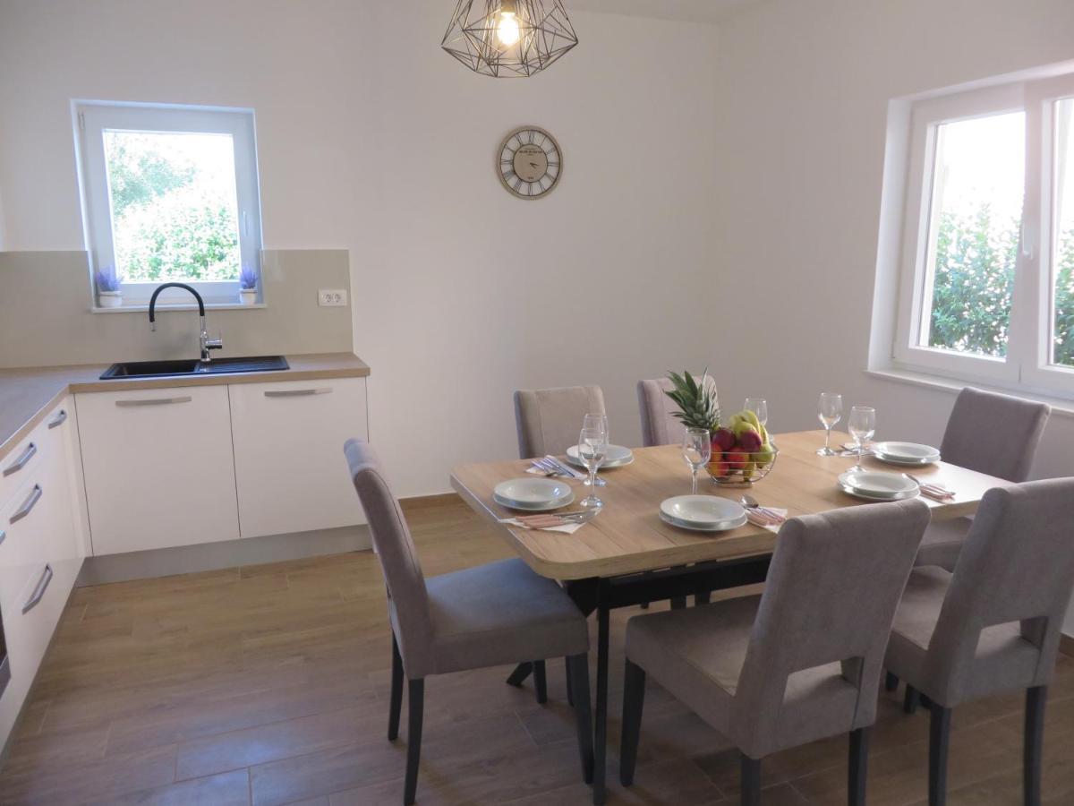 M&L Holliday Home Biograd Na Moru Extérieur photo