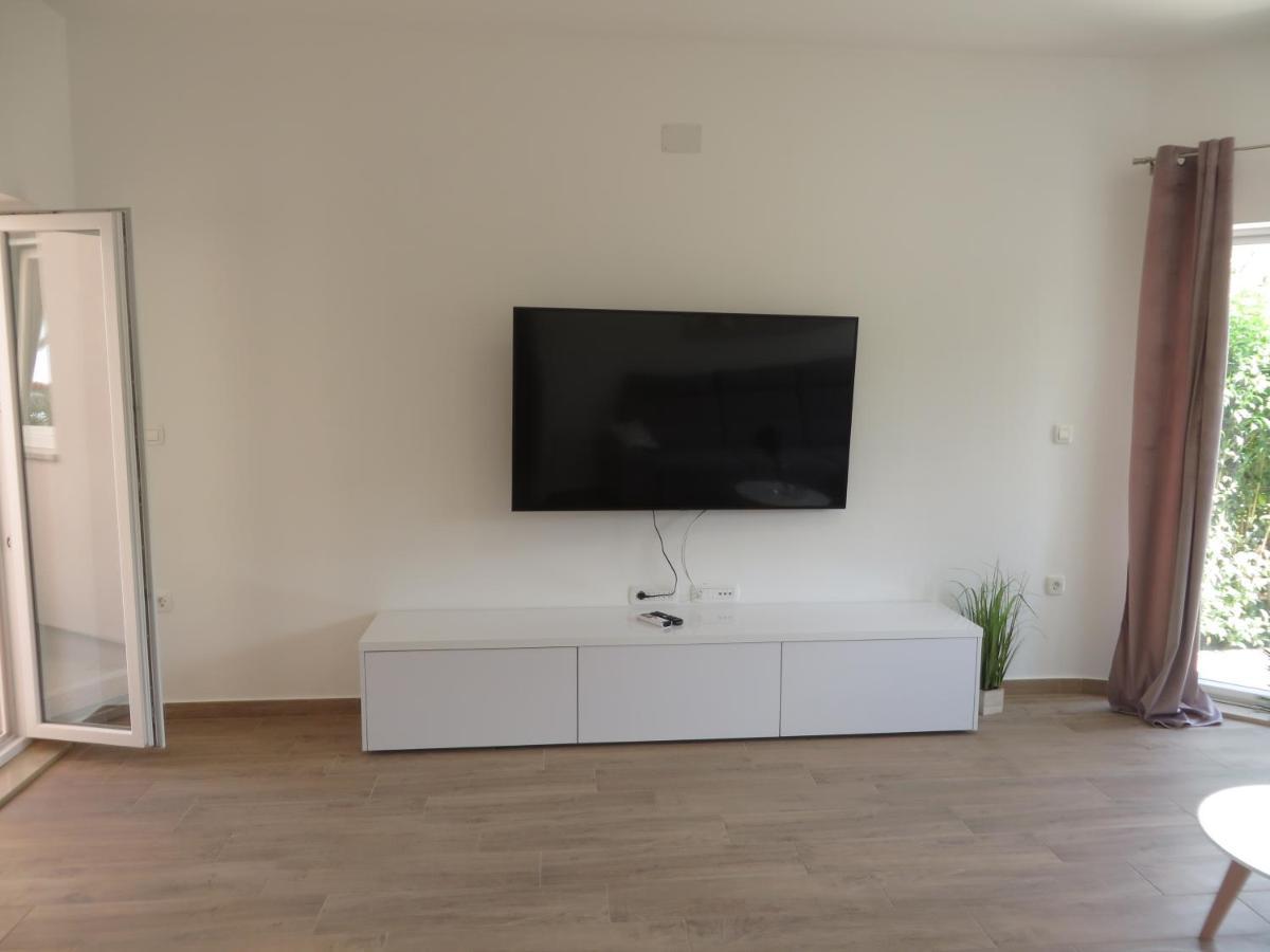 M&L Holliday Home Biograd Na Moru Extérieur photo