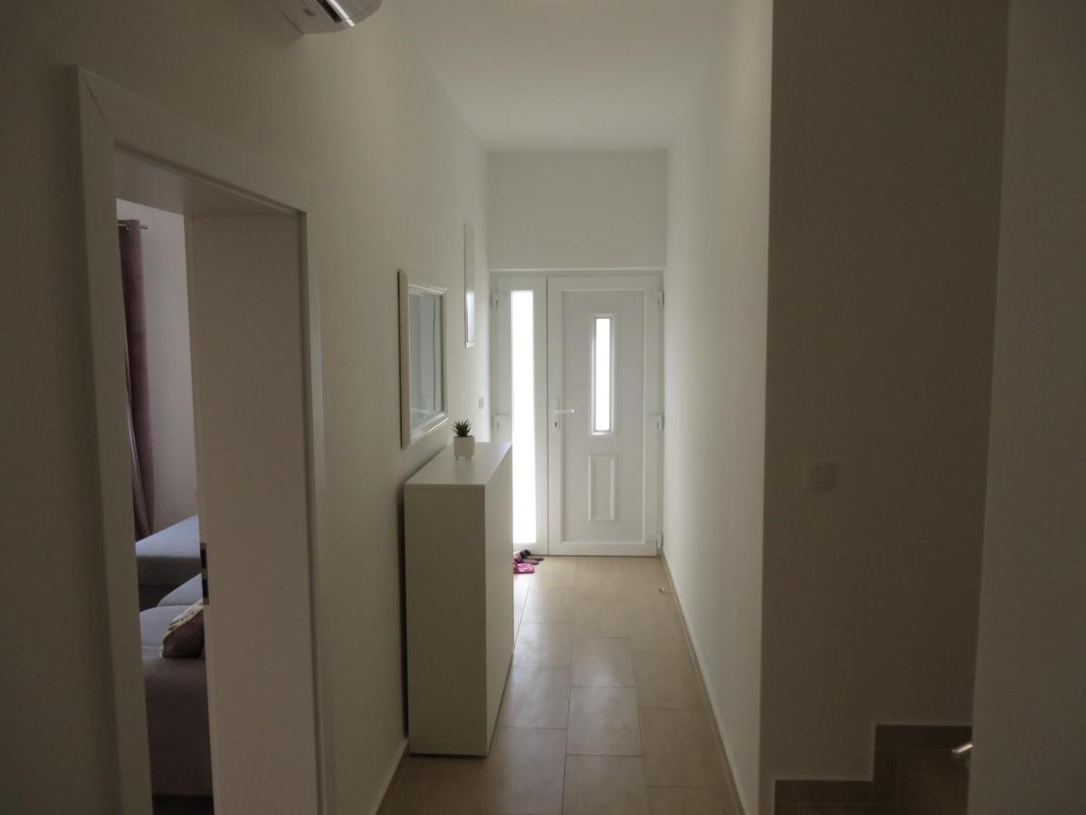 M&L Holliday Home Biograd Na Moru Extérieur photo