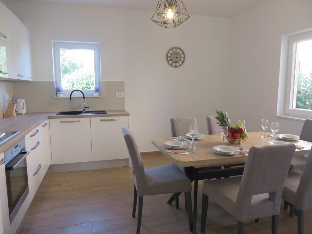M&L Holliday Home Biograd Na Moru Extérieur photo