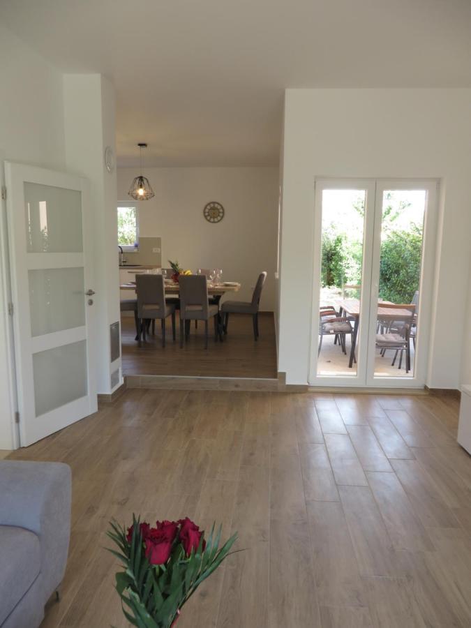M&L Holliday Home Biograd Na Moru Extérieur photo