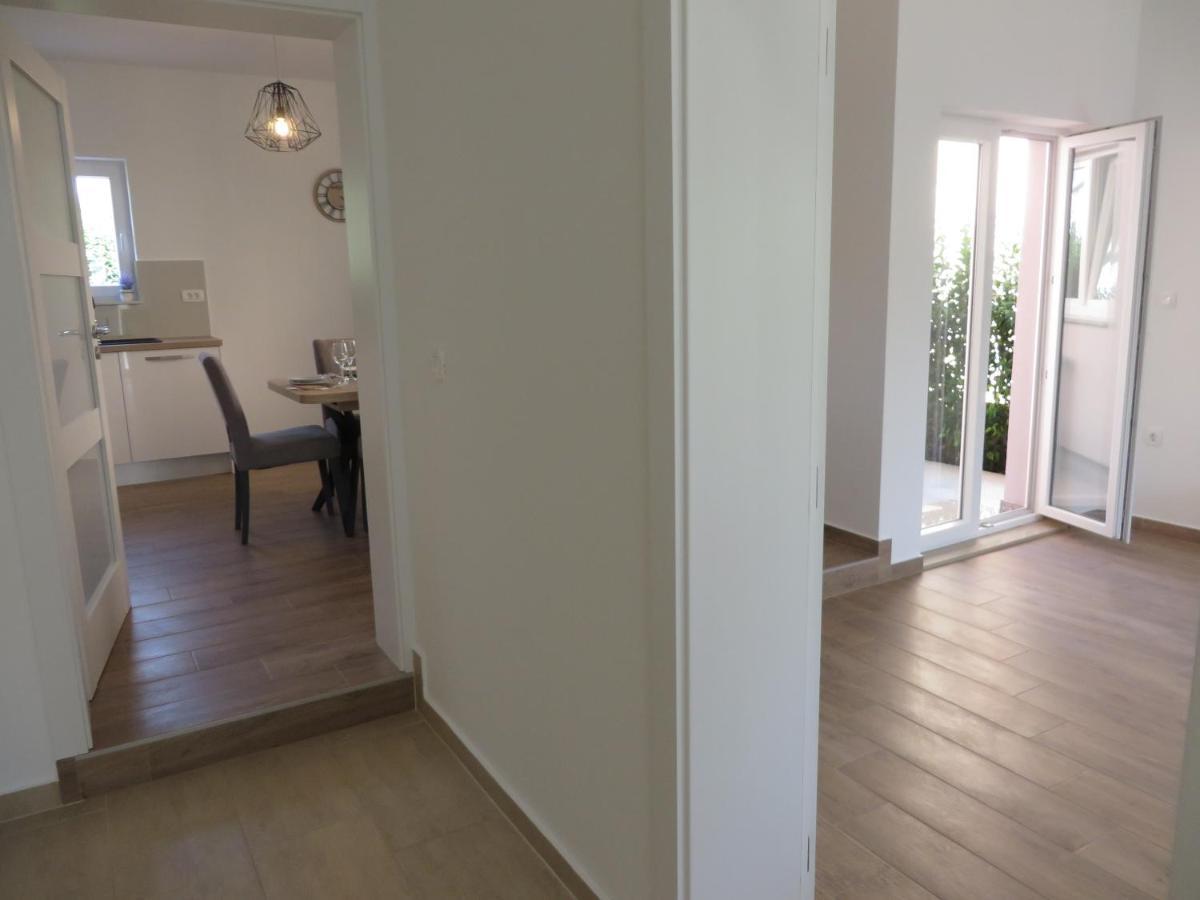 M&L Holliday Home Biograd Na Moru Extérieur photo