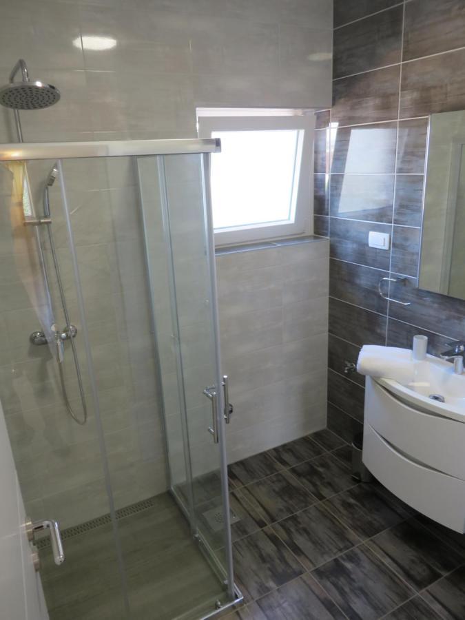 M&L Holliday Home Biograd Na Moru Extérieur photo