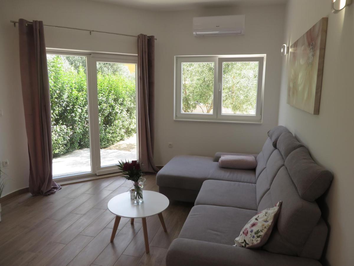 M&L Holliday Home Biograd Na Moru Extérieur photo